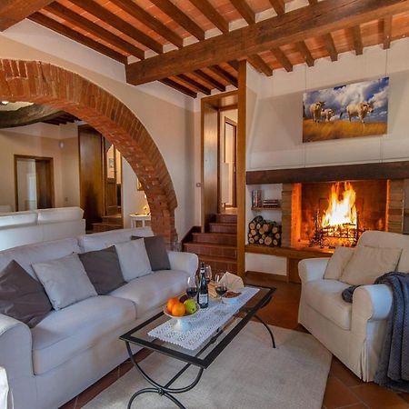 Villa Il Sole Чивителла-ин-Валь-ди-Кьяна Экстерьер фото