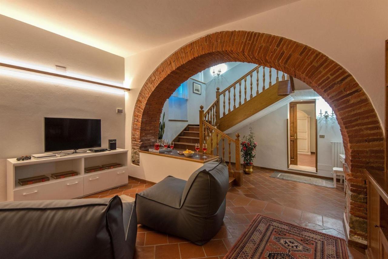 Villa Il Sole Чивителла-ин-Валь-ди-Кьяна Экстерьер фото